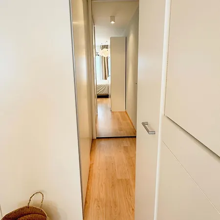 Jeej- Near The Lejlighed Oostende